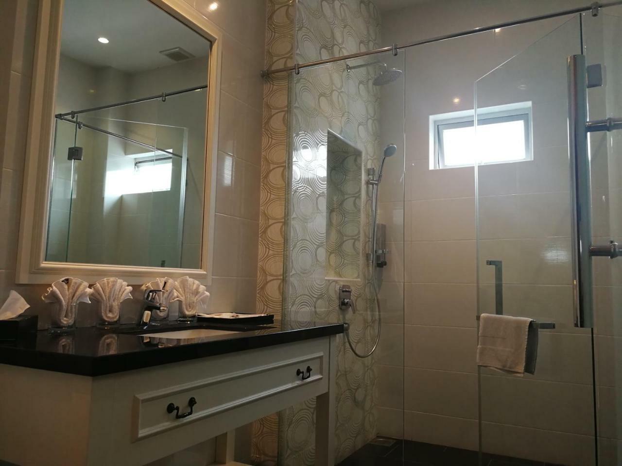 Casa Bianca Hotel Kluang Eksteriør billede