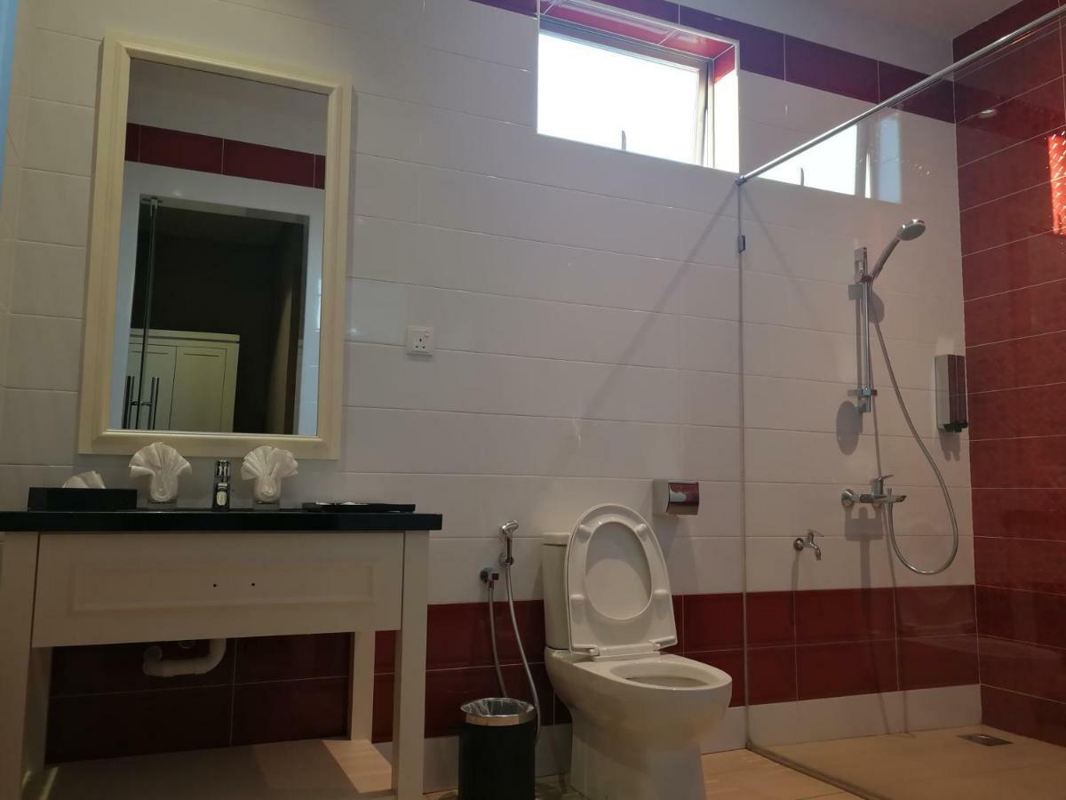 Casa Bianca Hotel Kluang Eksteriør billede